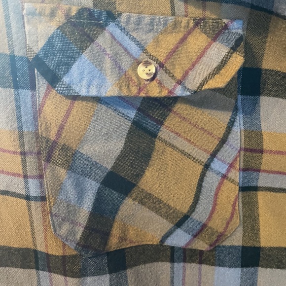 Northwest territory button down shirt - Picture 2 of 5